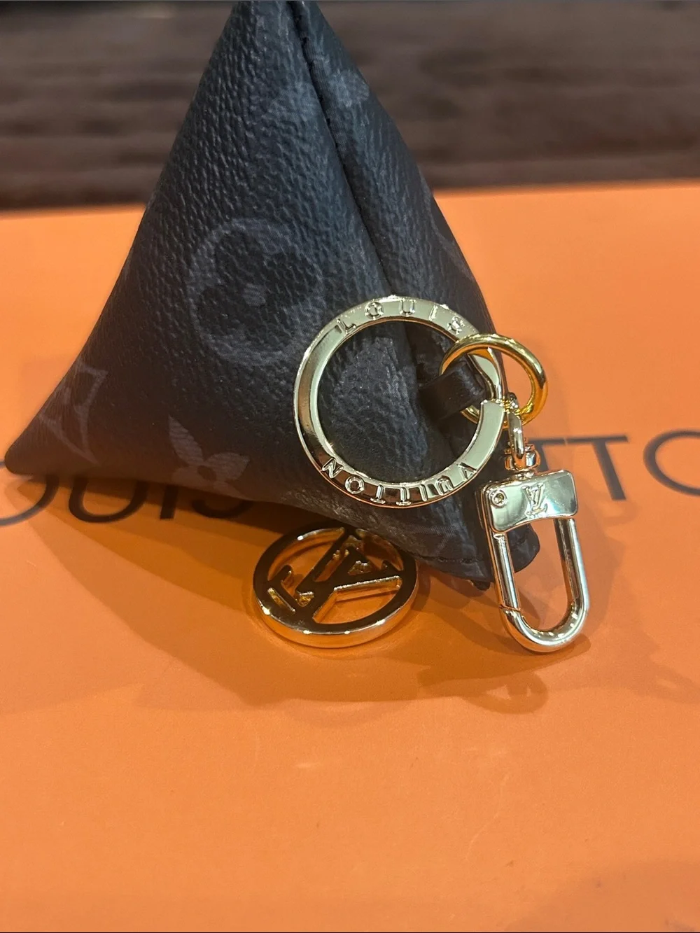 Fashion Jewelry leather coin